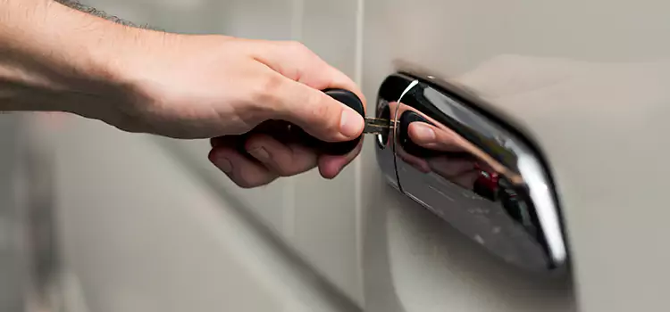 Why Choose Our Auto Locksmith Team in Deltona, FL?